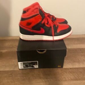 Jordan 1 Mid Alternate Bred 6Y